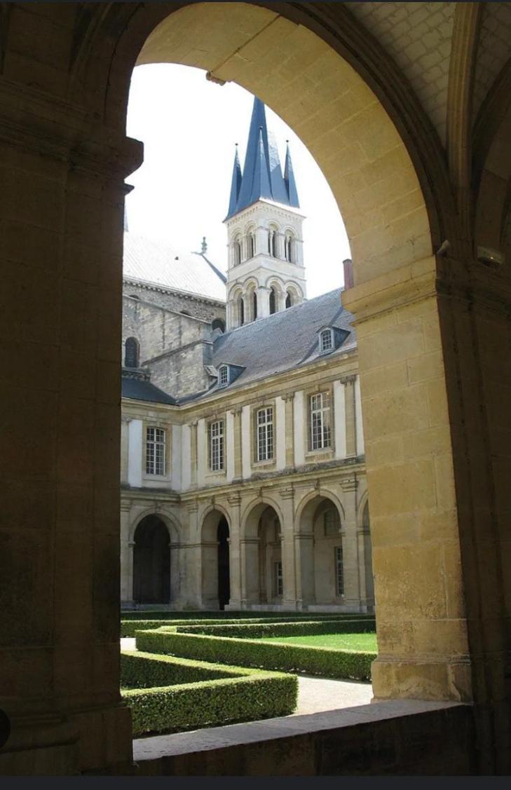 L'ange Dore Apartment *